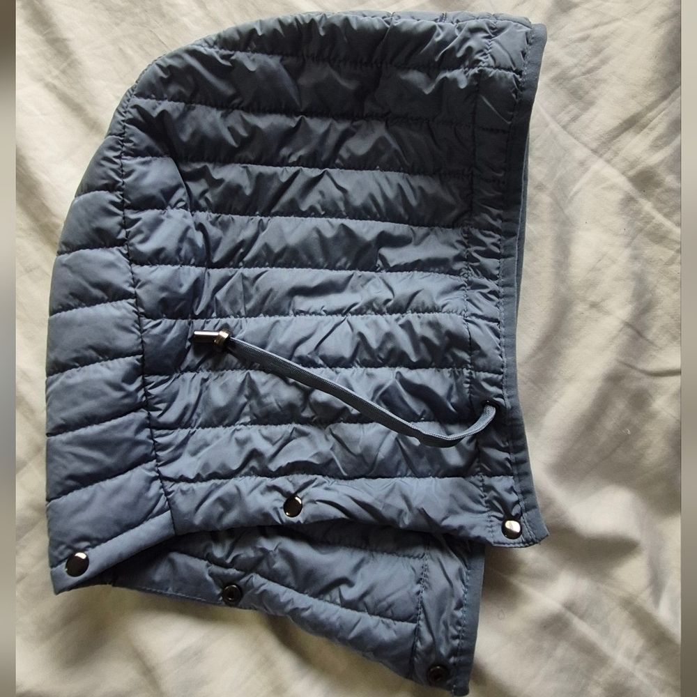 Women's Quilted Hooded Jacket - Blue - Picture 7 of 10